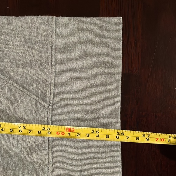 Pink Zippered Hoodie with animal print heart on the back - Picture 8 of 10